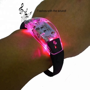 Braccialetti Luminosi Attivati dal Suono, Braccialetti LED in Silicone Attivati dalla Musica, Braccialetti Lampeggianti per Feste - Product Image 3