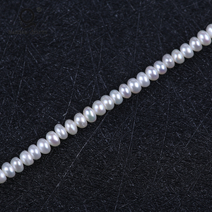 Perle Naturali di Alta Qualità Bianche 2.5-3mm a Forma di Bottone Piccole Perle d'Acqua Dolce - Product Image 4