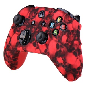 Camouflage transfert d'eau impression crâne Silicone couverture peau étui pour Microsoft Xbox <span class=keywords><strong>One</strong></span> <span class=keywords><strong>X</strong></span> & Xbox <span class=keywords><strong>One</strong></span> S contrôleur étui en silicone - Product Image 3