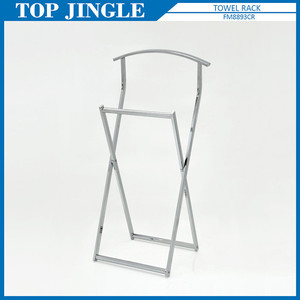 Percha Plegable para Trajes de Tubo Metálico de Diseño Moderno - Product Image 1