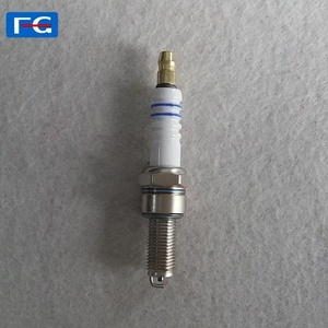 Trung Quốc Nhà Máy Giá phi ba bánh bugi ur2cc 0242060502 ba bánh xe gắn máy bugi trong động cơ Bugi - Product Image 2