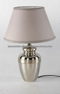 Lámpara de mesa de metal antiguo plateado moderno con fuente de alimentación CC de pantalla de cúpula ecológica para decoración de la casa - Product Image 2