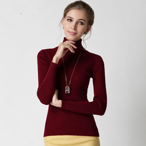 Maglione a Collo Alto Aderente in Lana per Donna dal Design Classico - Product Image 5