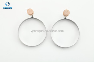 Edelstahl Runde Spiegelei-Formen Eierring Mit Holzgriff - Product Image 4