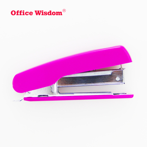 <span class=keywords><strong>Professionnel</strong></span> <span class=keywords><strong>agrafeuse</strong></span> de bureau de base style manuel <span class=keywords><strong>agrafeuse</strong></span> en plastique de taille moyenne de bureau <span class=keywords><strong>papier</strong></span> Pas. 10 <span class=keywords><strong>agrafeuse</strong></span> - Product Image 3