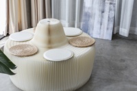 Spazepaper 6-Personen Kraftpapier-Sofa, Wabenförmige Faltbare Couch, Flexibel Nutzbar, Verschiedene Längen für Gewerbliche Nutzung und Showroom-Dekoration