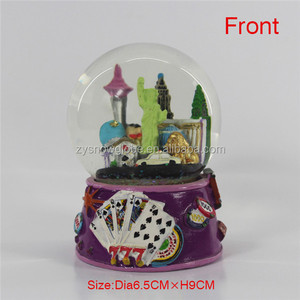 Personnalisé polyrésine <span class=keywords><strong>boule</strong></span> <span class=keywords><strong>de</strong></span> l'eau, Résine <span class=keywords><strong>verre</strong></span> <span class=keywords><strong>en</strong></span> plastique <span class=keywords><strong>boule</strong></span> <span class=keywords><strong>de</strong></span> <span class=keywords><strong>neige</strong></span> souvenir, Personnalisé Souvenir Globes <span class=keywords><strong>de</strong></span> <span class=keywords><strong>neige</strong></span> - Product Image 3