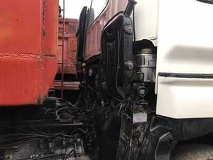 Camion à benne basculante ISUZU d'occasion avec moteurs 10PE1 et 10PD1, transmission manuelle à essence diesel, conduite à gauche, 6x4 roues motrices - Product Image 6