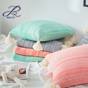 ปลอก<span class=keywords><strong>หมอน</strong></span>ถักโครเชต์ลายทางตกแต่งด้วยพู่ห้อย ทำจากผ้าฝ้าย สำหรับโซฟาหรือเก้าอี้ - Product Image 4