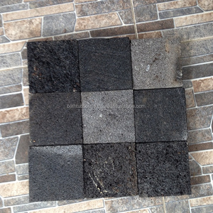 Azulejos de piscina de piedra de lava de basalto negro de Venta caliente disponibles en tamaños de 150x150mm y 200x300mm - Product Image 1