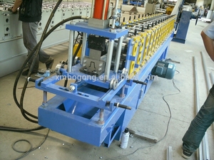 필수 베어링 구성 요소를 특징으로하는 지붕 타일 용 완전 자동 컬러 스틸 탑 햇 도리 롤 성형 기계 - Product Image 4