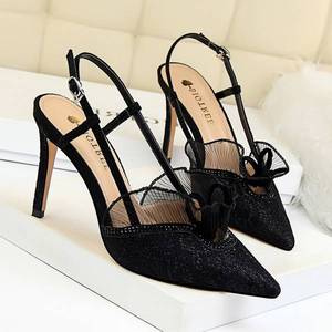 <span class=keywords><strong>Scarpe</strong></span> da <span class=keywords><strong>Donna</strong></span> Eleganti con Tacco Alto a Stiletto, Punta Affusolata, in Pizzo, per Matrimoni e Feste, Colore <span class=keywords><strong>Nude</strong></span> - Product Image 4
