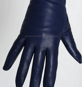 Guantes largos de piel de oveja para mujer, nuevo estilo, pantalla táctil con clavos - Product Image 2