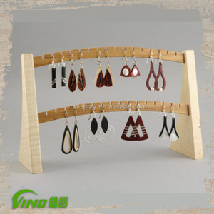 แท่นวางต่างหูทำจากไม้สองชั้นเป็นมิตรกับสิ่งแวดล้อมพร้อมที่เก็บของแบบหลายตะขอสำหรับจัดเก็บเครื่องประดับร้านค้าปลีก - Product Image 2