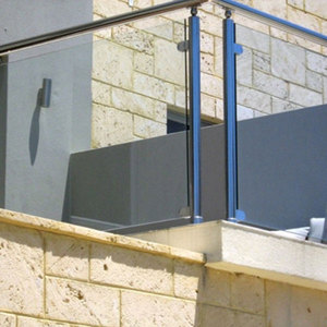 Prima exterior <span class=keywords><strong>de</strong></span> acero inoxidable sistema <span class=keywords><strong>de</strong></span> barandas <span class=keywords><strong>de</strong></span> <span class=keywords><strong>vidrio</strong></span> tubo cuadrado balcón barandilla - Product Image 1