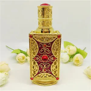 20毫升阿拉伯风格手工玻璃瓶与金属装饰品的香水