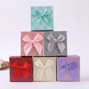 Christmas Wedding Party Holiday Chocolate Candy Gift Box Wrapping Decoration autoadesivo adesivo fiocco in nastro intrecciato in raso