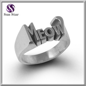 Grande Meow guión grabado original anillo de plata esterlina - Product Image 1