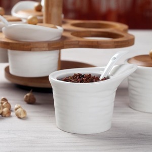 La nuova pentola per condimenti in ceramica di vendita calda con scatola per spezie da cucina con Base in legno può essere ruotata - Product Image 3