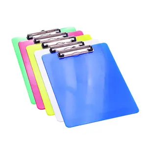 Tablero de clip pp tamaño A4 de un solo color, con clip de metal, tablero de escritura, uso para oficina y escuela