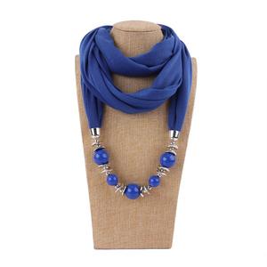 SYBL Set di 2 fermagli per sciarpe da donna e ragazze, semplici e alla moda, con tre anelli, fermaglio, in seta, per abbigliamento, fazzoletto da collo, scialle, set dorato