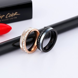 Nuovi Anelli di Fidanzamento Marlary in Oro con Diamanti Italiani, Gioielli per Matrimonio in Offerta - Product Image 5