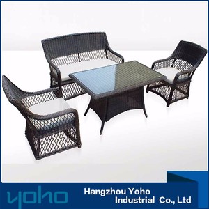 5 unids conjunto mesa <span class=keywords><strong>de</strong></span> comedor <span class=keywords><strong>de</strong></span> ratán Jardín clásico mesa con <span class=keywords><strong>4</strong></span> restaurante <span class=keywords><strong>sillas</strong></span> <span class=keywords><strong>de</strong></span> comedor - Product Image 5