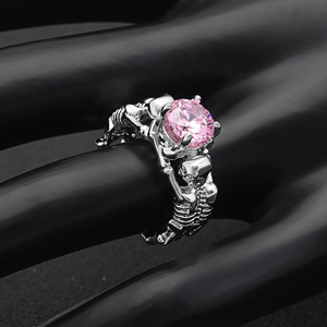 Hainon Latest <strong>Black</strong> <strong>Ring</strong> Zircon Skull Head Shape for Gift Unisex Jewelry Diamond Engagement <strong>Ring</strong> Wholesale - Product Image 6