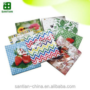 Santian Healthy Materials Servilletas de papel impresas sin aroma de 3 capas Servilletas de cóctel plegables coloridas en estilo de paquete - Product Image 4