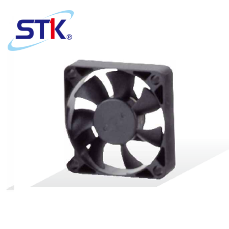 ADDA DC 45x45x10mm 5V Small Cooling Fan for Computer Case 3800RPM 5.5CFM 0.45W Copper Aluminum Heatsink CE CS RoHS for TUV