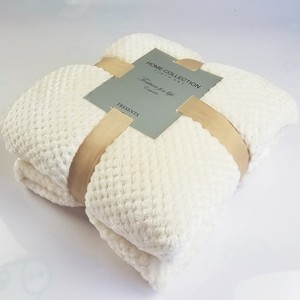 Produits tendance 2023 nouveautés flanelle douce nid d'abeille maison dormir couverture cellulaire à vendre mantas para invierno - Product Image 4