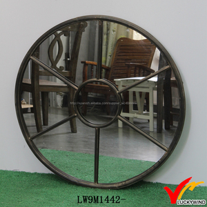 Metal de hierro de estilo palladiano enmarcado espejo de pared decorativo vintage - Product Image 1