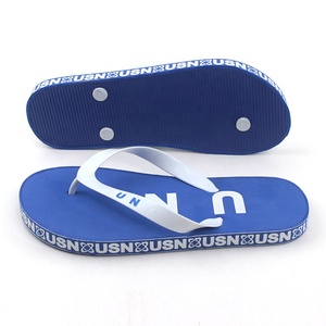 Personalizza il commercio all'ingrosso del regalo di estate unisex uomini pvc flip flop <span class=keywords><strong>blu</strong></span> di spessore suola flip flop eva all'aperto uso della spiaggia pantofola con il lato stampa - Product Image 4