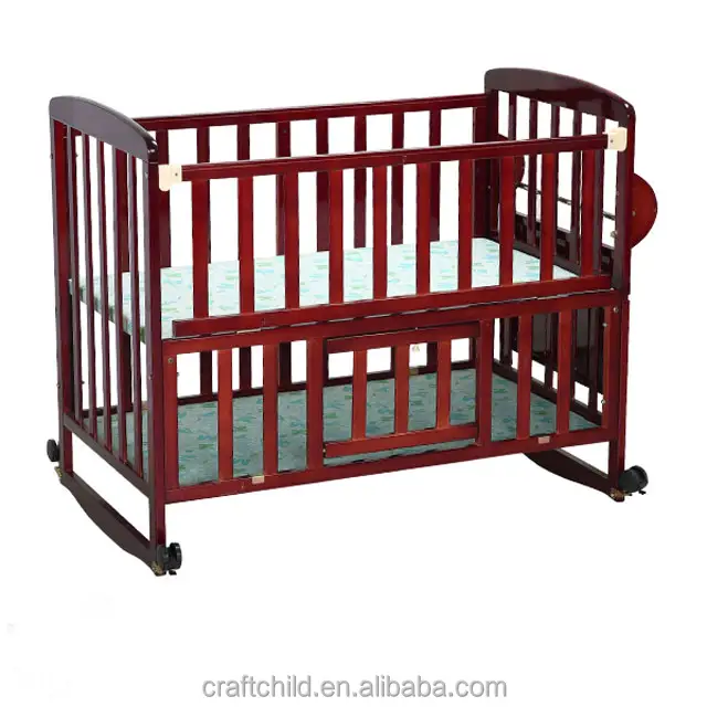 Sorunsuz antik kırmızı ahşap bebek salıncak/bebek beşik/bebek yatağı resimleri