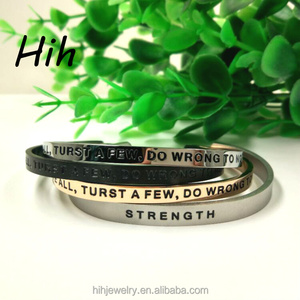 ओम हथौड़ा मंत्र आभूषण का अर्थ है कैंसर रोगी कहता है थोक महिलाओं के लिए प्रेरणादायक कंगन संदेश - Product Image 2