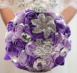 Di Strass artificiale Romantico Nuova Sposa Damigella <span class=keywords><strong>D</strong></span>'onore In Possesso di <span class=keywords><strong>Bouquet</strong></span> Decorativo - Product Image 2