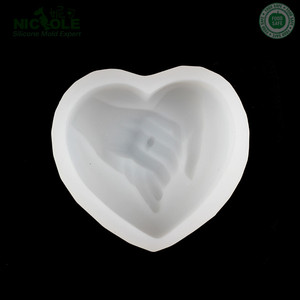 Stampi in Silicone Alimentare Nicole <span class=keywords><strong>per</strong></span> Sapone e Candele Fai-da-Te, <span class=keywords><strong>per</strong></span> San Valentino e Creazioni Artigianali, Monouso, Senza Necessità di Agente Distaccante - Product Image 4