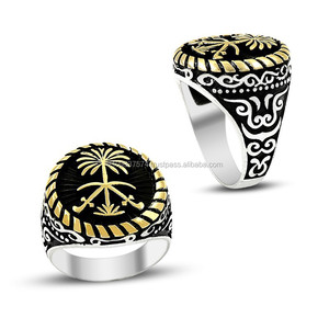 แหวนเงินแท้ 925 ดีไซน์ศิลปะลายต้นปาล์มและดาบ สไตล์ซาอุดิอาระเบีย สีดำ สำหรับผู้ชาย - Product Image 1