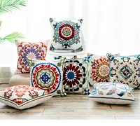 モナドヨーロッパの民族装飾的な手刺Embroideryデザインは花を投げる枕クッションカバー