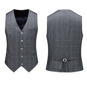 <span class=keywords><strong>Completo</strong></span> <span class=keywords><strong>Uomo</strong></span> Tre Pezzi (Blazer+Gilet+Pantaloni) Nuovo Stile Doppiopetto Taglie Forti Traspirante Antistatico in Lana Pettinata <span class=keywords><strong>Grigio</strong></span> a Quadri - Product Image 5