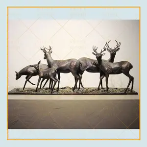 金属铸造真人大小花园动物青铜家庭鹿雕像牡鹿雕塑待售
