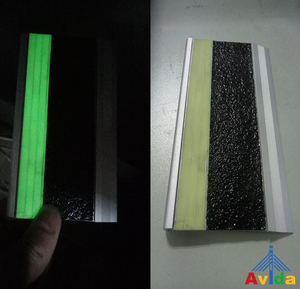 Antislip Fotoluminescente Gloed In De Donkere Carborundum Aluminium Trapneus Voor Traptrede - Product Image 5