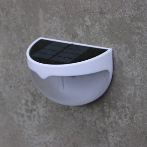 Solar Powered Fence Decorative Post <strong>Lights</strong> <strong>Wireless</strong> Waterproof Wall <strong>Light</strong> with Sensor Lamp Plastic Body <strong>Outdoor</strong> Deck Lighting - Product Image 4