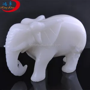 Natural White Jade Elephant Carving tiere jade elefant