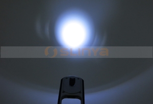 Ouvre-<span class=keywords><strong>bouteille</strong></span> <span class=keywords><strong>de</strong></span> bière 3 en 1 Lampe torche LED avec porte-clés - Product Image 6