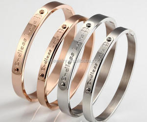 Bracciali con Targhetta in Metallo alla Moda, Bracciali con Targhetta Incisa, Bracciali Rigidi con Targhetta in Acciaio Inossidabile - Product Image 1