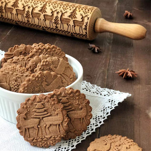 Outils de biscuits de <span class=keywords><strong>pain</strong></span> <span class=keywords><strong>d</strong></span>'épice de cuisine gaufrage laser rouleau à pâtisserie en bois à motifs de noël - Product Image 6