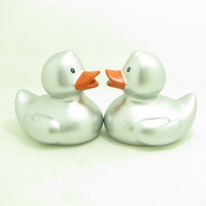<span class=keywords><strong>Pato</strong></span> de baño de PVC sin ftalato para niños, personalizado con logotipo, <span class=keywords><strong>pato</strong></span> de goma plateado flotante <span class=keywords><strong>grande</strong></span> - Product Image 2