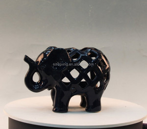 Bougeoir éléphant décoratif personnalisé en céramique pour la maison pour Noël Pâques Saint Valentin Anniversaire - Product Image 3
