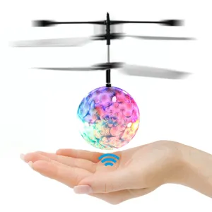 Bola voladora de música mágica de inducción para niños, Avión de control remoto con luz parpadeante colorida, bola de cristal brillante